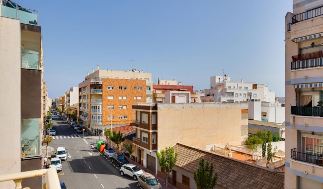 Resale - Apartment - Torrevieja - Centro - Muelle Pesquero
