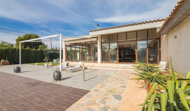 Begagnad - Villa - Elche - Corte Ingles