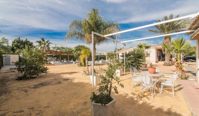Begagnad - Villa - Elche - Corte Ingles