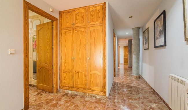 Begagnad - Villa - Elche - Corte Ingles