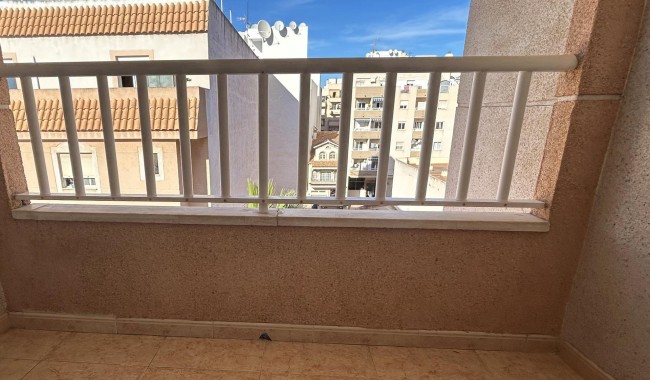 Resale - Apartment - Torrevieja - El Molino