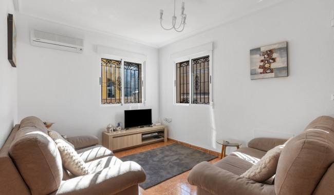 Resale - Quatro house - Orihuela Costa - PAU 8
