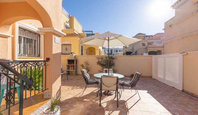 Resale - Quatro house - Orihuela Costa - PAU 8