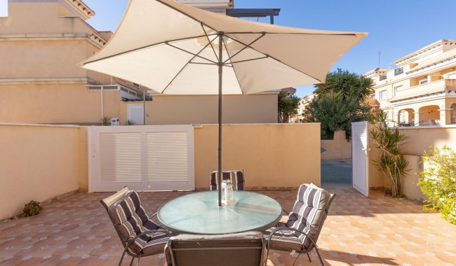 Resale - Quatro house - Orihuela Costa - PAU 8