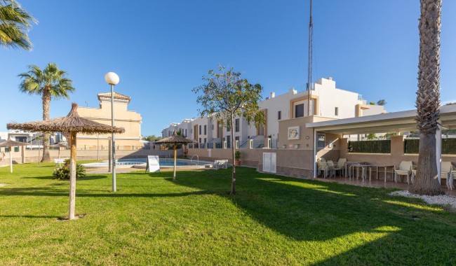 Resale - Quatro house - Orihuela Costa - PAU 8
