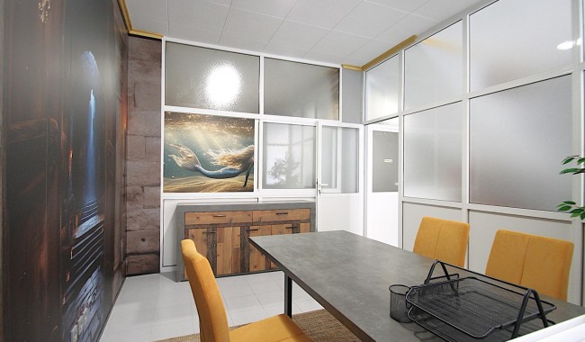 Resale - Business premises - Torrevieja - Las Piscinas Naturales