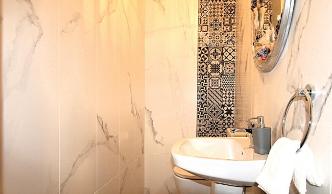 Resale - Business premises - Torrevieja - Las Piscinas Naturales