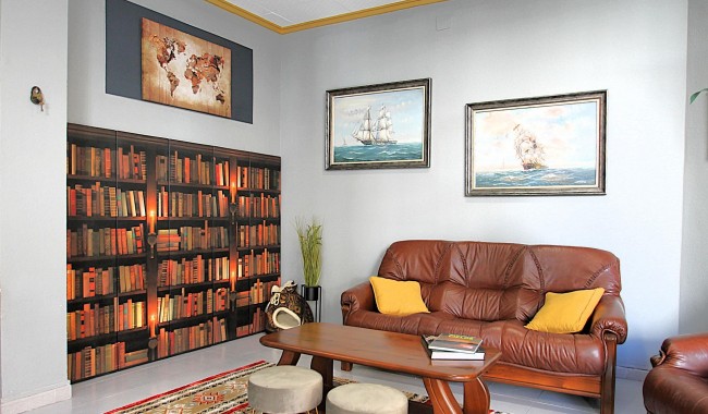 Resale - Business premises - Torrevieja - Las Piscinas Naturales