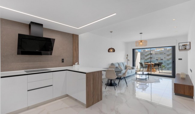 Resale - Apartment - Guardamar - El Raso