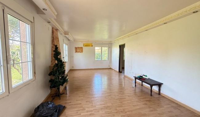 Resale - Villa - Torrevieja - Playa de los locos