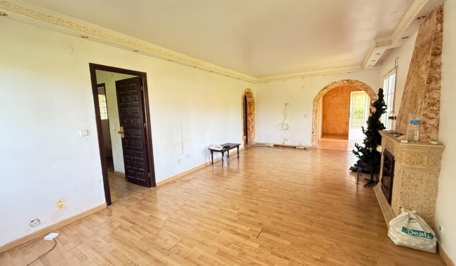Resale - Villa - Torrevieja - Playa de los locos