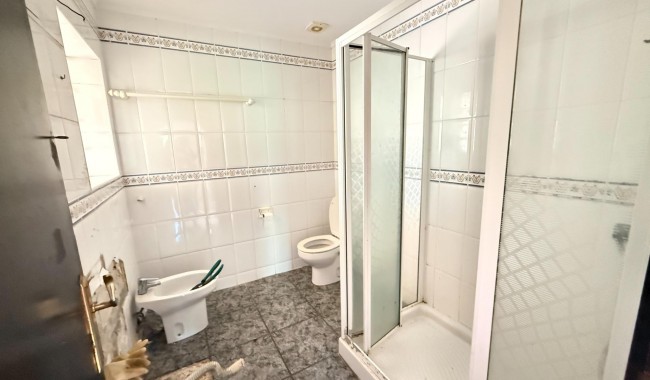 Resale - Villa - Torrevieja - Playa de los locos