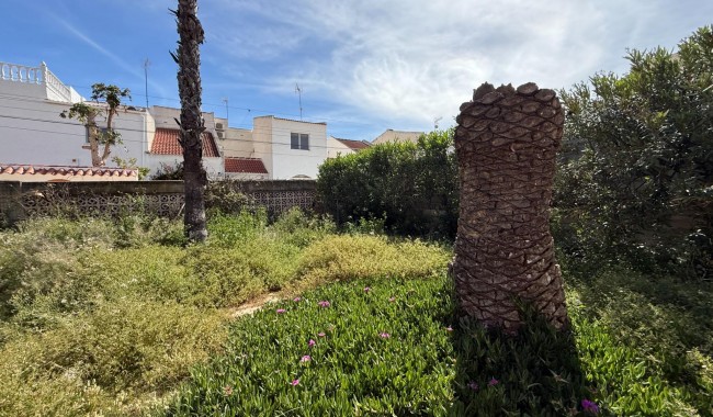 Resale - Villa - Torrevieja - Playa de los locos