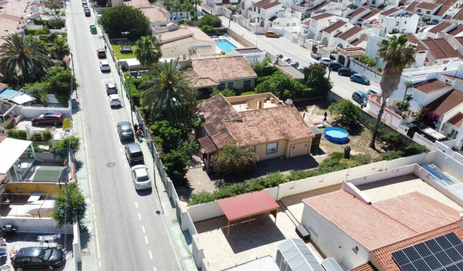 Resale - Villa - Torrevieja - Playa de los locos