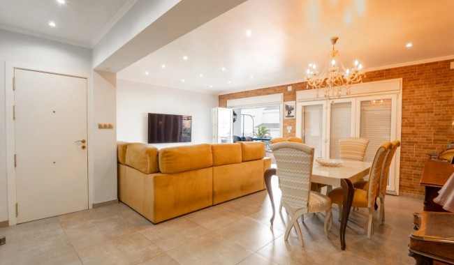 Resale - Apartment - Torrevieja - Playa Del Cura