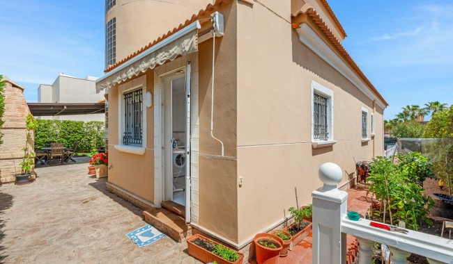 Sprzedaż - Willa - Torrevieja - La Mata