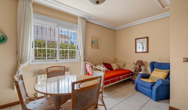 Sprzedaż - Willa - Torrevieja - La Mata