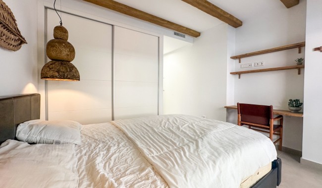 Resale - Apartment - Orihuela Costa - Playa Flamenca