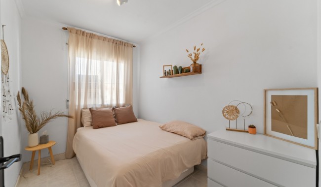 Segunda mano - Apartamento - Torrevieja - Aguas Nuevas