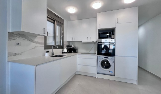 Resale - Apartment - Torrevieja