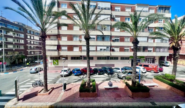 Resale - Apartment - Torrevieja