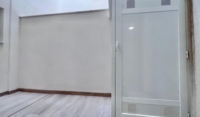 Resale - Apartment - Torrevieja