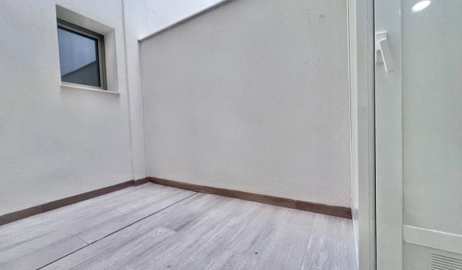 Resale - Apartment - Torrevieja