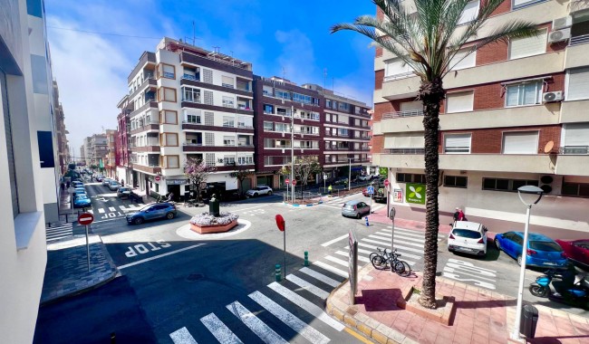 Resale - Apartment - Torrevieja