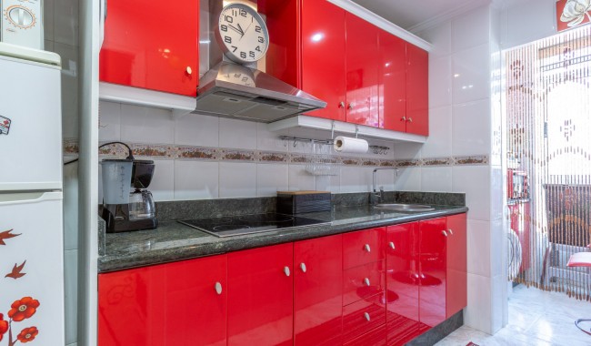 Resale - Apartment - Torrevieja - Centro