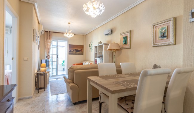 Resale - Apartment - Torrevieja - Centro