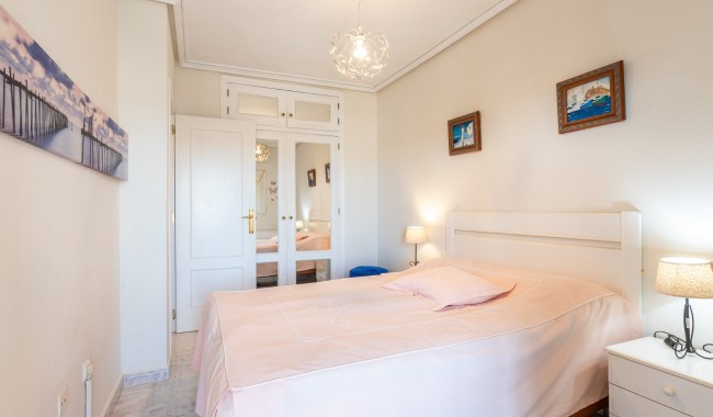 Resale - Apartment - Torrevieja - Centro