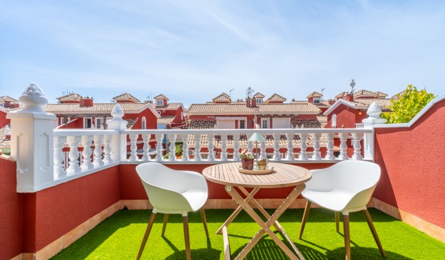Sprzedaż - Kamienica - Villamartín