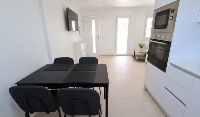 Resale - Bungalow - Orihuela Costa - La Zenia