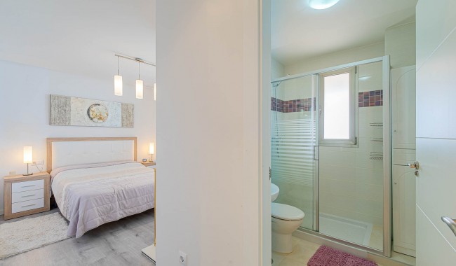 Resale - Apartment - Orihuela Costa - Los Dolses