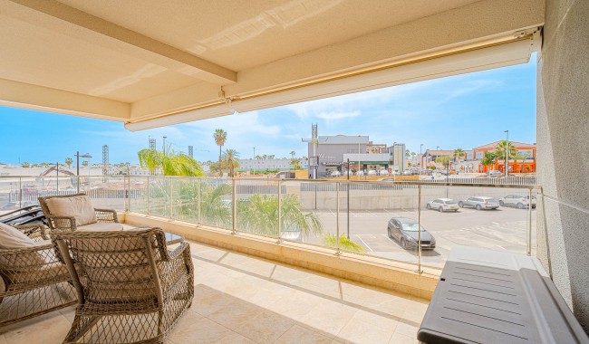 Resale - Apartment - Orihuela Costa - Los Dolses
