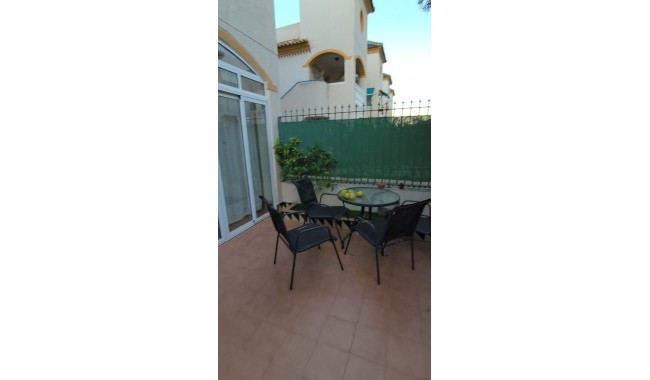 Resale - Bungalow - Guardamar - El Eden