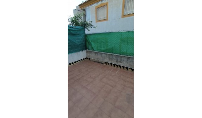 Resale - Bungalow - Guardamar - El Eden