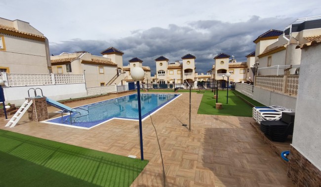 Resale - Bungalow - Guardamar - El Eden
