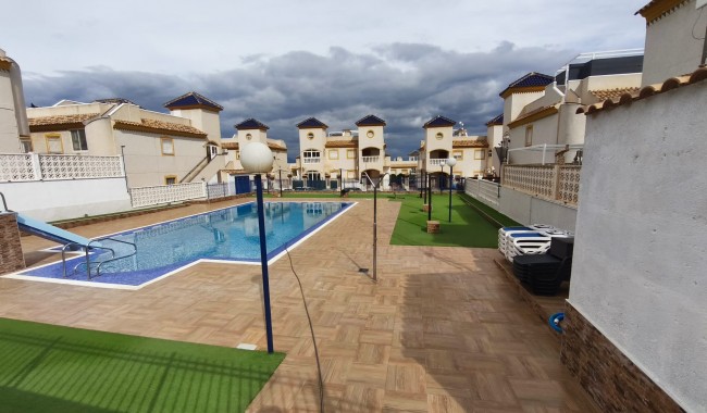 Resale - Bungalow - Guardamar - El Eden