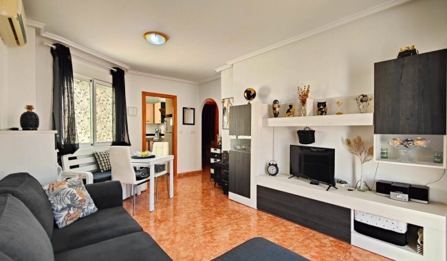 Resale - Apartment - Torrevieja - Playa del cura
