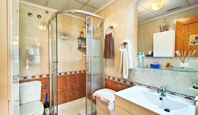 Resale - Apartment - Torrevieja - Playa del cura