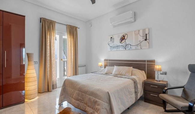 Resale - Villa - Ciudad Quesada/Rojales - La  Marquesa Golf