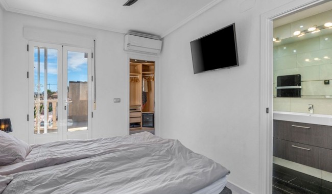 Resale - Villa - Ciudad Quesada/Rojales - La  Marquesa Golf