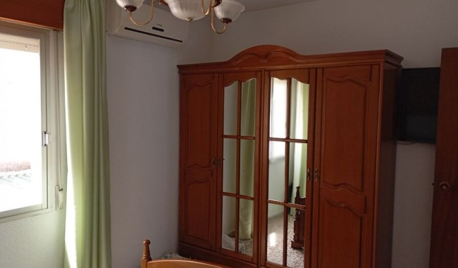 Resale - Townhouse - Daya Vieja
