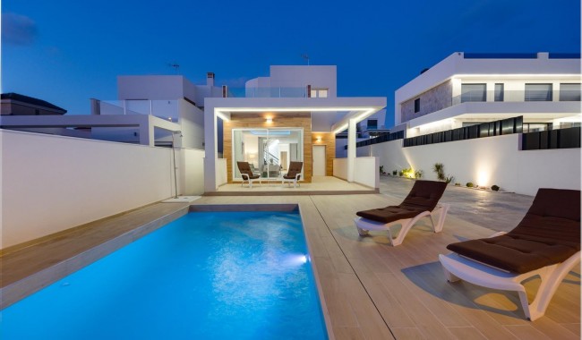 Nybyggnation - Villa - Torrevieja - Aguas Nuevas