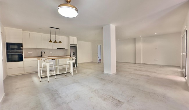 Sprzedaż - Apartament - Torrevieja - Acequion