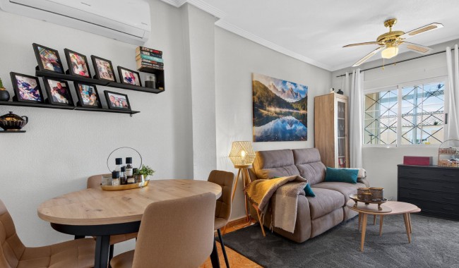 Sprzedaż - Apartament - Torrevieja - Aguas Nuevas
