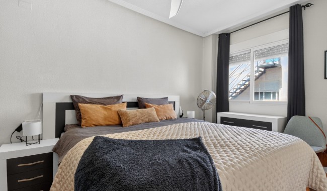 Sprzedaż - Apartament - Torrevieja - Aguas Nuevas