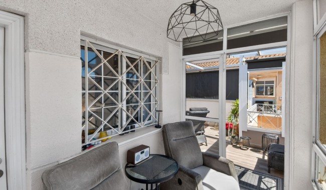 Sprzedaż - Apartament - Torrevieja - Aguas Nuevas