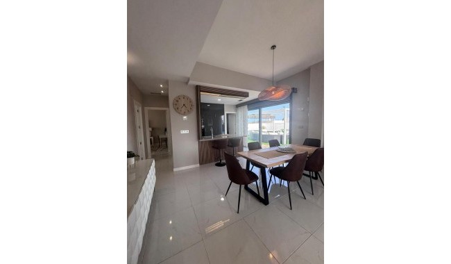 Segunda mano - Villa - Villamartín - Pau 8